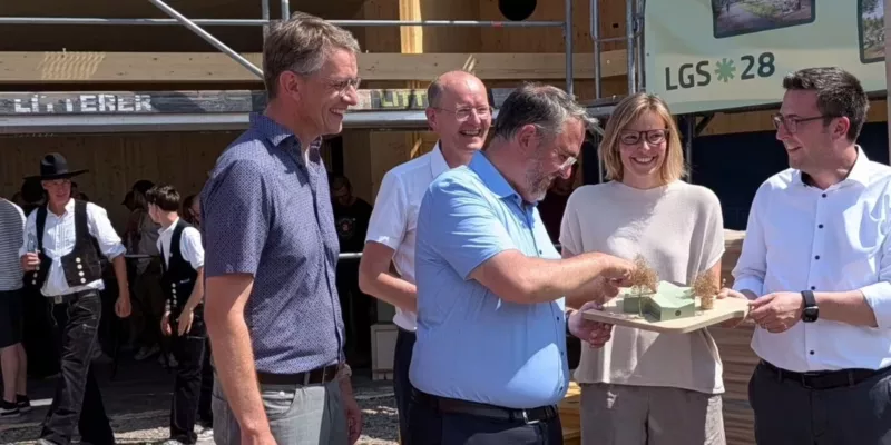 Richtfest für nachhaltigen Sportpavillon: Neubau setzt Maßstäbe für C2C und zukunftsorientierte Sportinfrastruktur